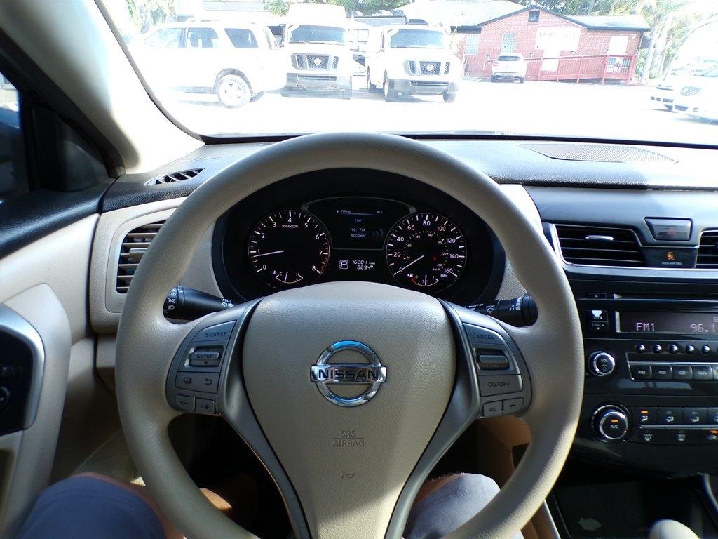 Nissan Altima 4dr Sdn I4 2.5 S 2014