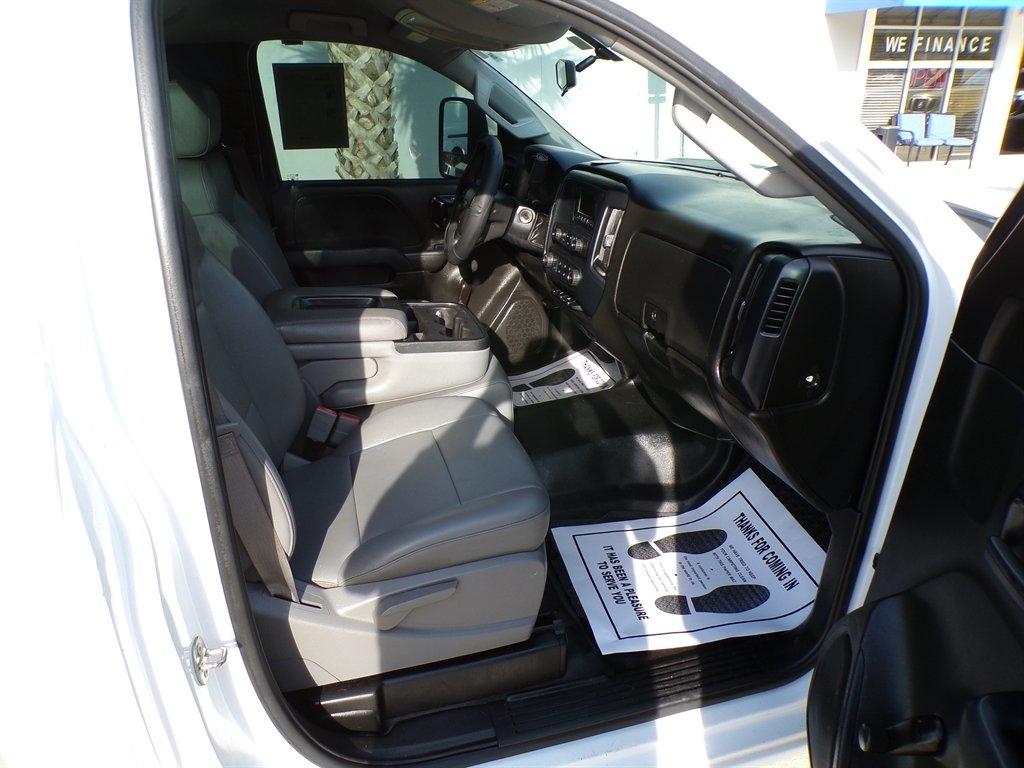 Chevrolet Silverado 2500HD 2WD Reg Cab 133.6" Work Truck 2015