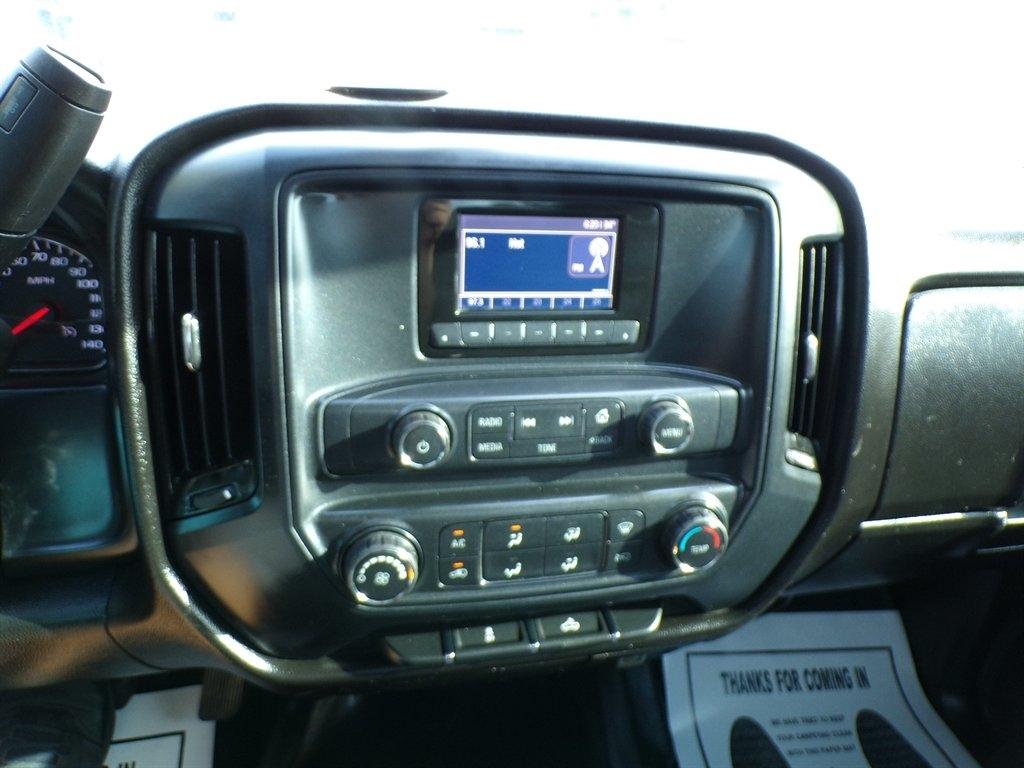 Chevrolet Silverado 2500HD 2WD Reg Cab 133.6" Work Truck 2015