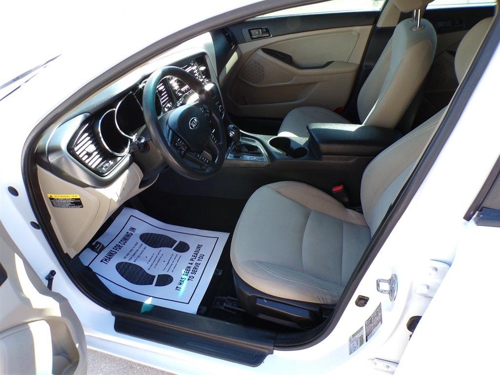 Kia Optima 4dr Sdn LX 2013