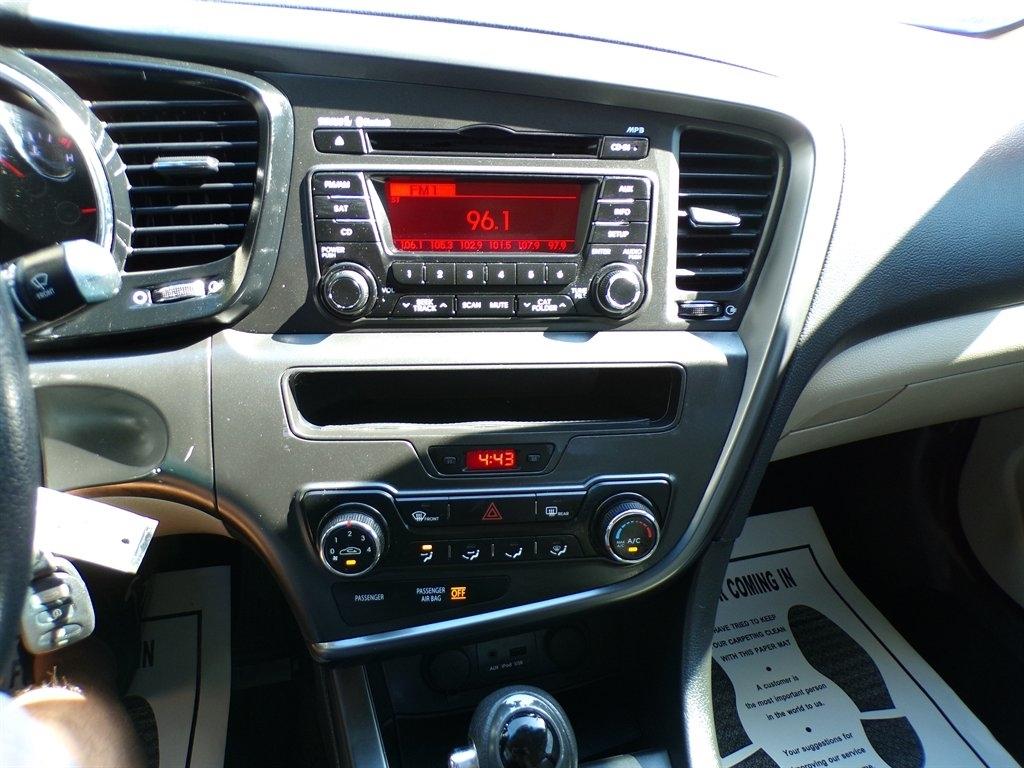 Kia Optima 4dr Sdn LX 2013