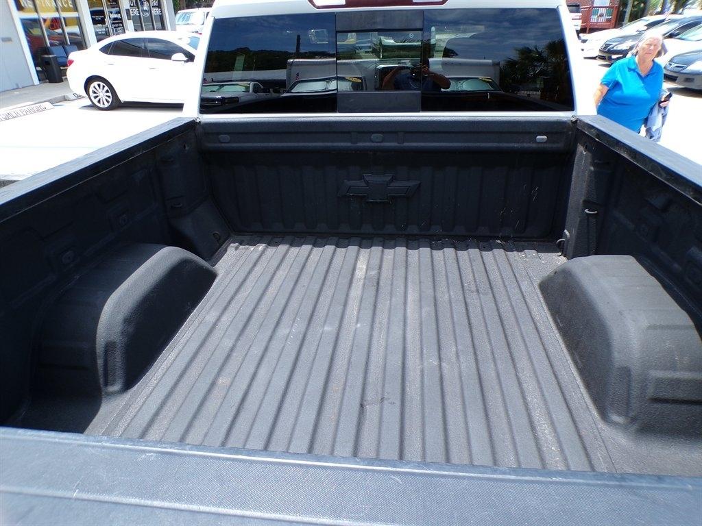Chevrolet Silverado 1500 2WD Crew Cab 147" LT 2020
