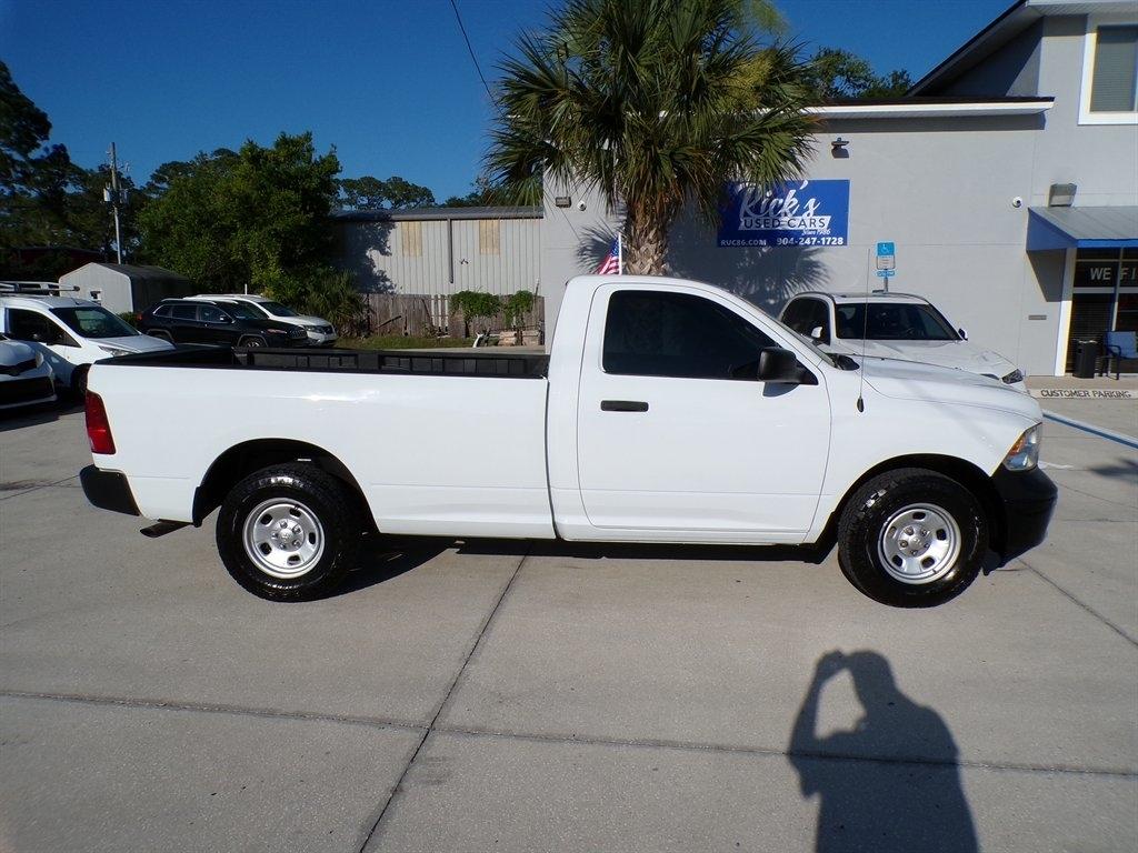 RAM 1500 Classic Tradesman 4x2 Reg Cab 8' Box 2020