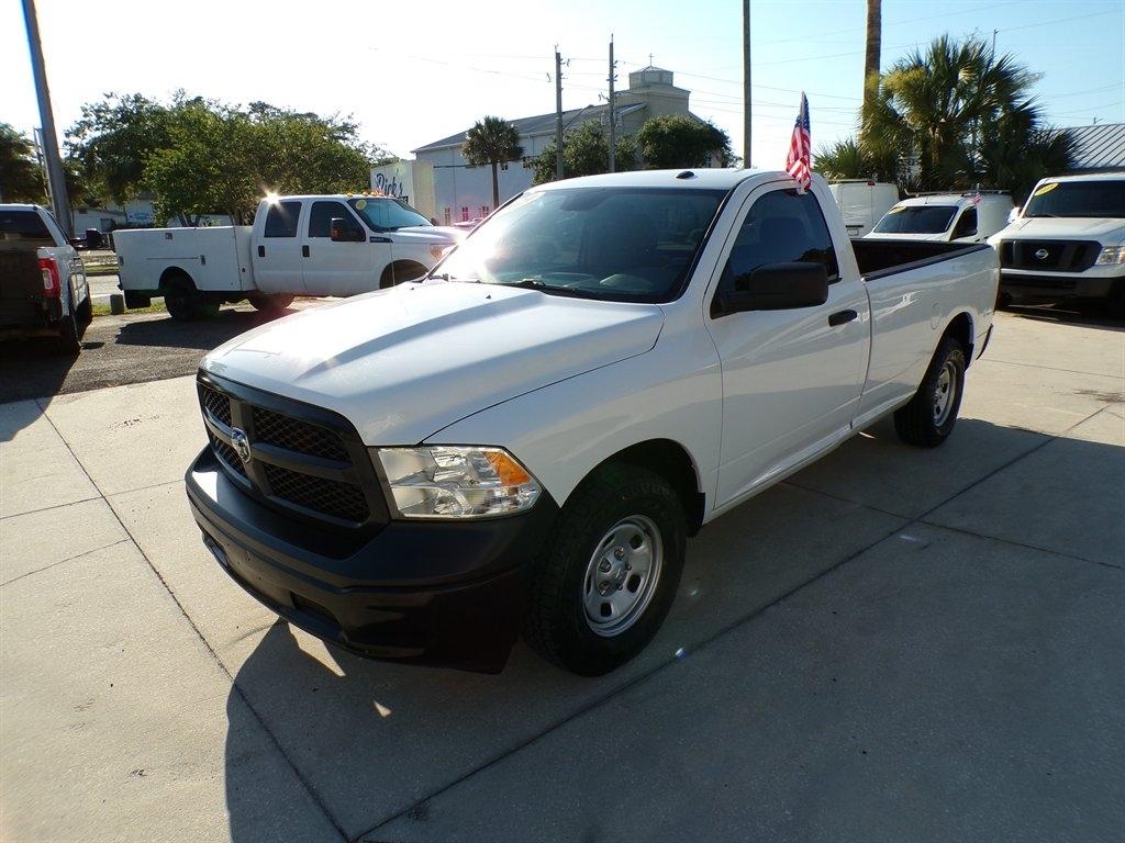 RAM 1500 Classic Tradesman 4x2 Reg Cab 8' Box 2020