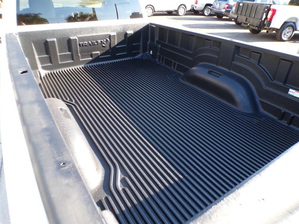 RAM 1500 Classic Tradesman 4x2 Reg Cab 8' Box 2020