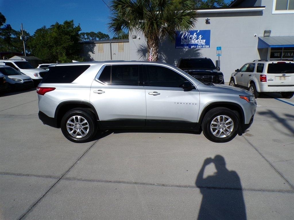 Chevrolet Traverse FWD 4dr LS w/1LS 2020
