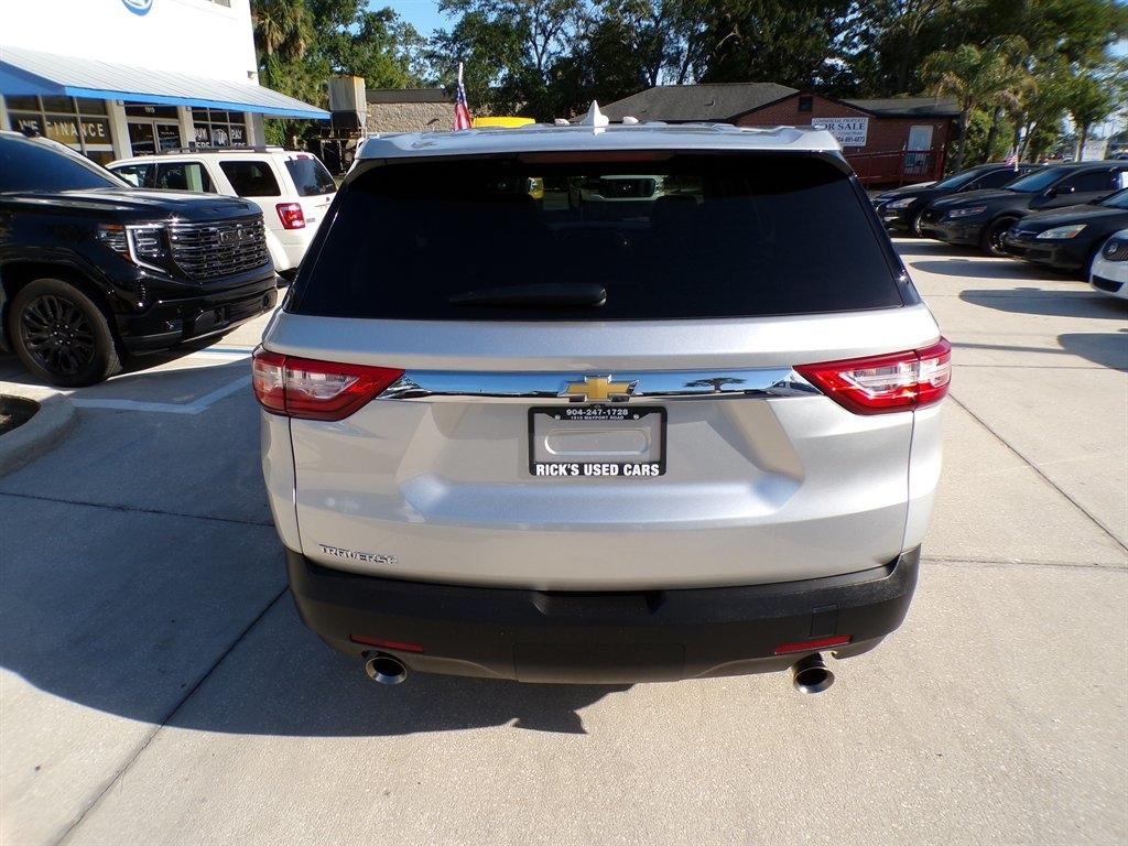 Chevrolet Traverse FWD 4dr LS w/1LS 2020
