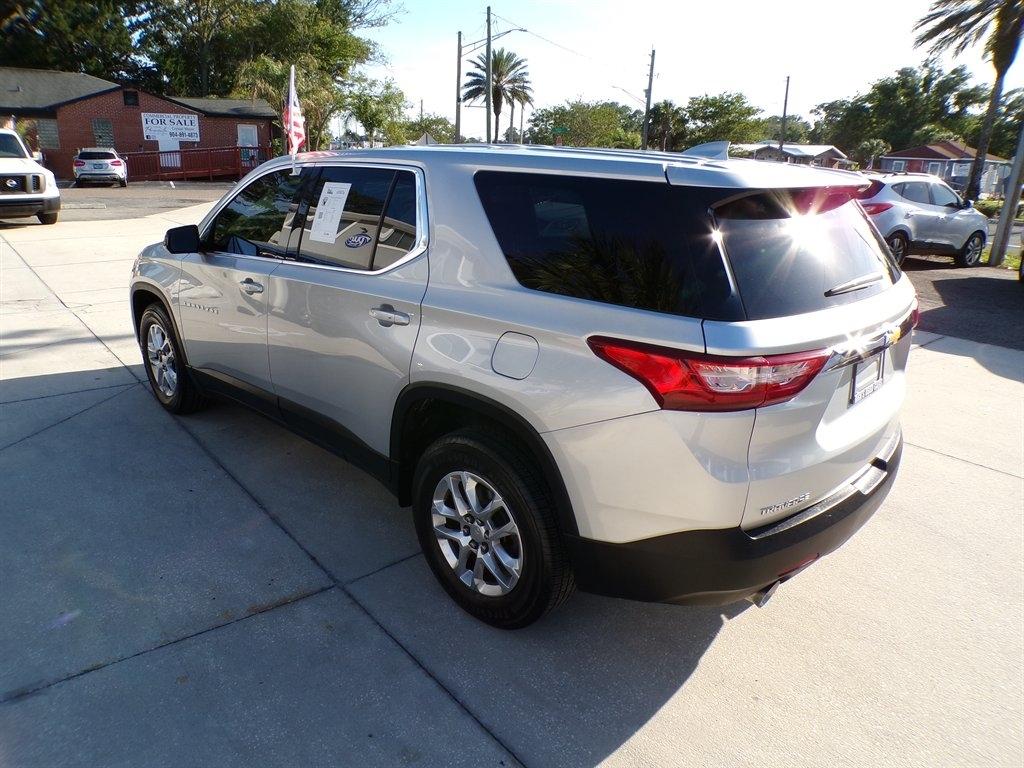 Chevrolet Traverse FWD 4dr LS w/1LS 2020