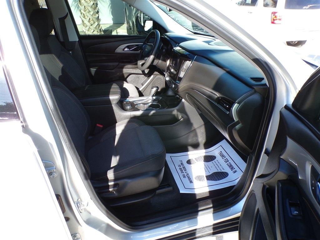 Chevrolet Traverse FWD 4dr LS w/1LS 2020