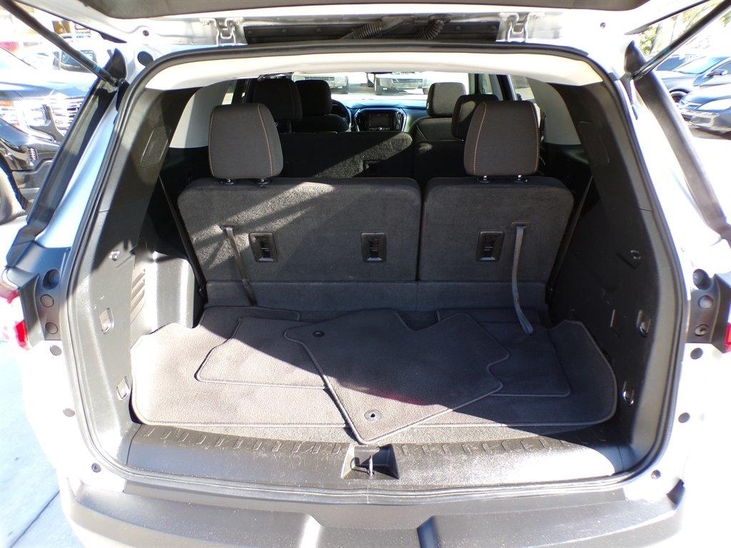 Chevrolet Traverse FWD 4dr LS w/1LS 2020