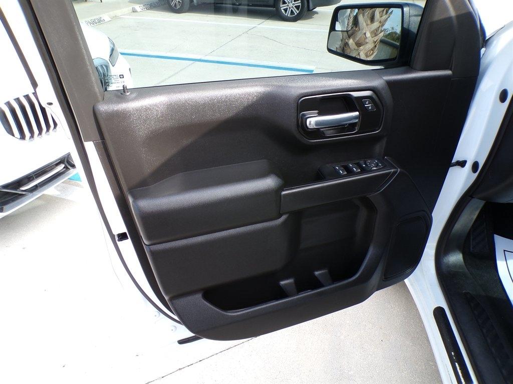 Chevrolet Silverado 1500 2WD Crew Cab 147" Custom 2021