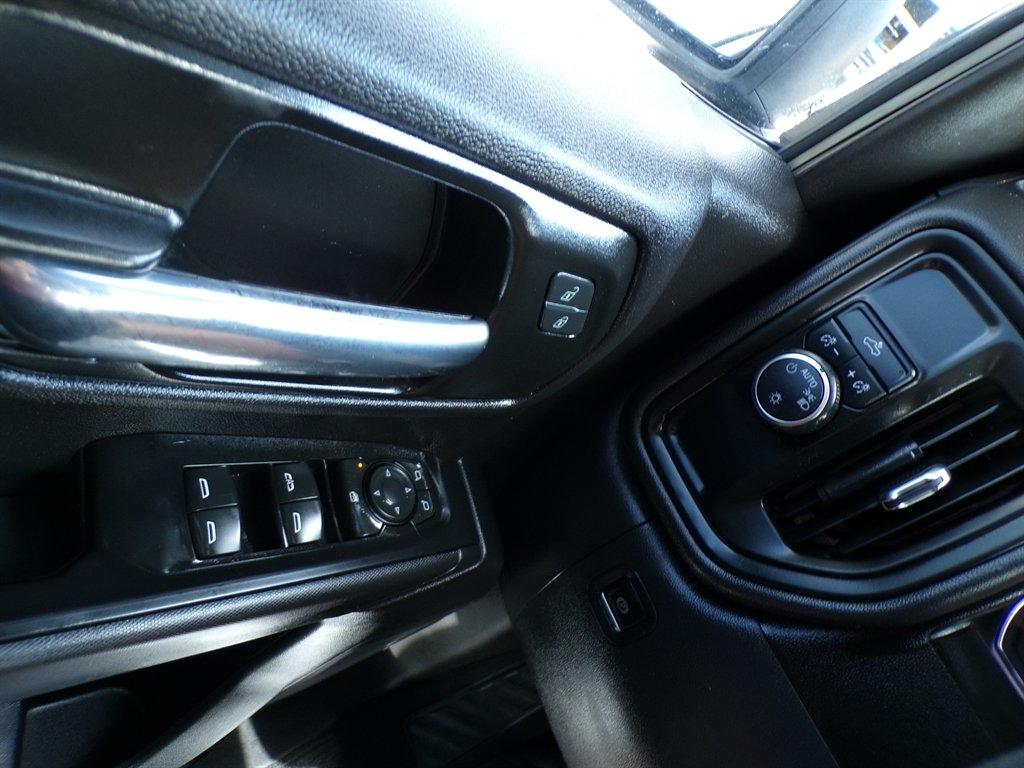 Chevrolet Silverado 1500 2WD Crew Cab 147" Custom 2021
