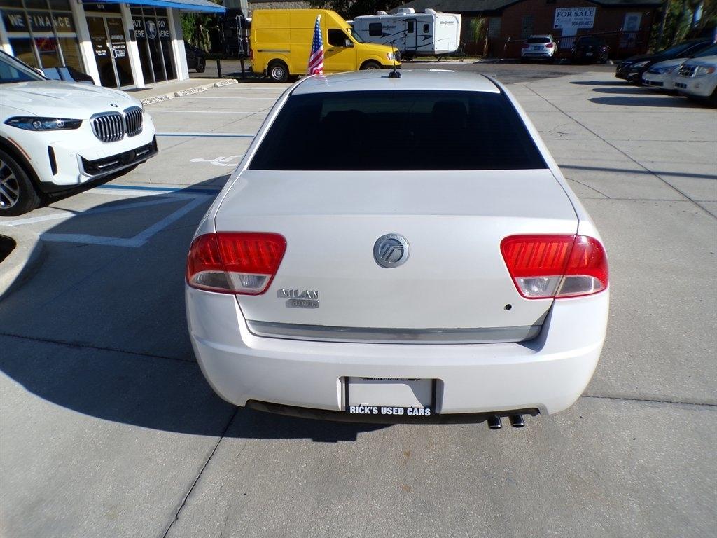 Mercury Milan 4dr Sdn Premier FWD 2010