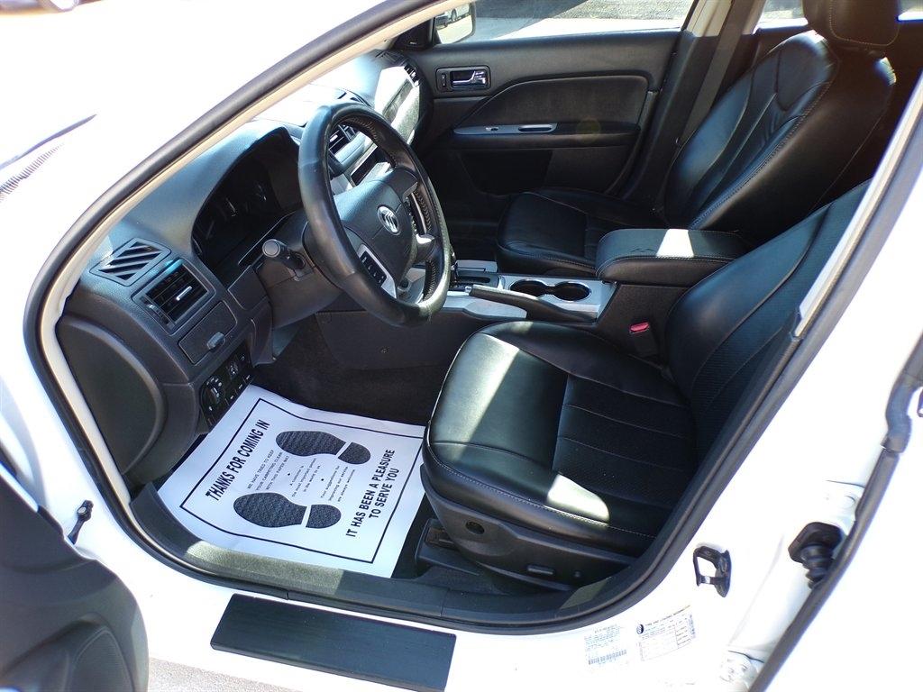 Mercury Milan 4dr Sdn Premier FWD 2010
