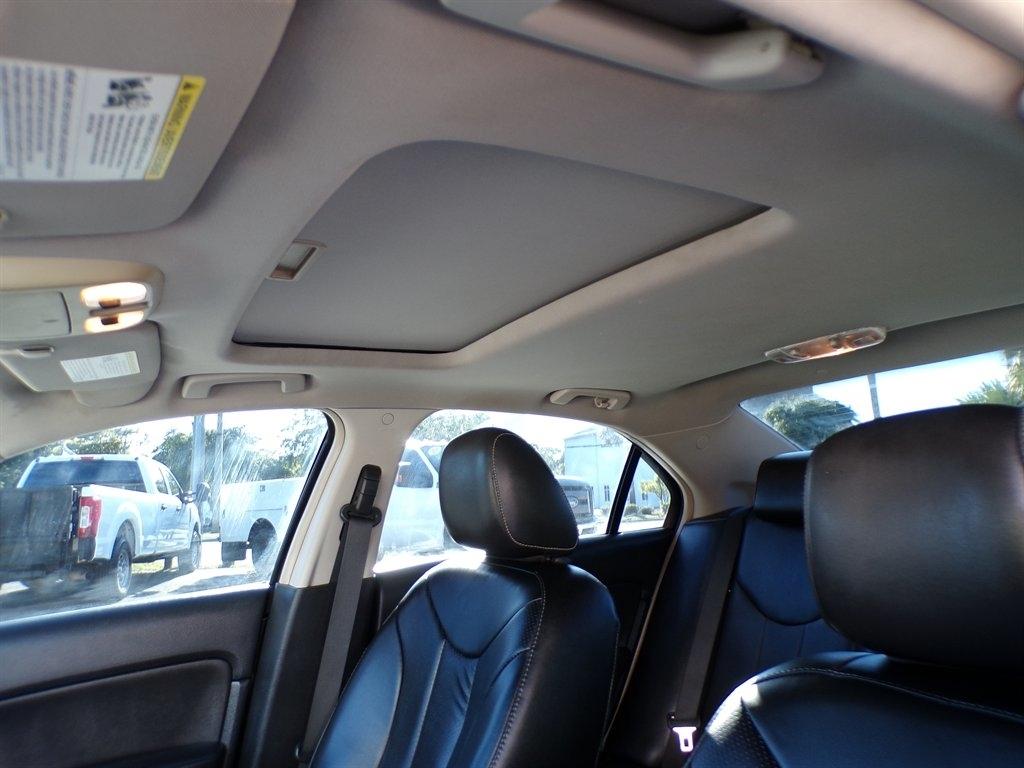 Mercury Milan 4dr Sdn Premier FWD 2010