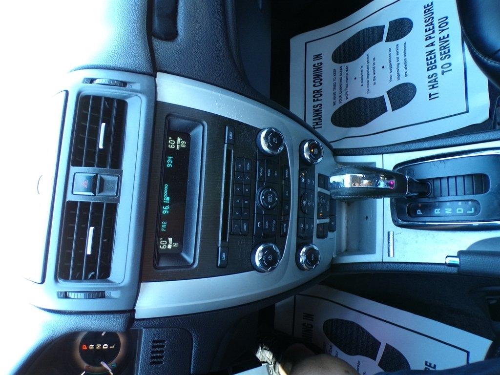 Mercury Milan 4dr Sdn Premier FWD 2010