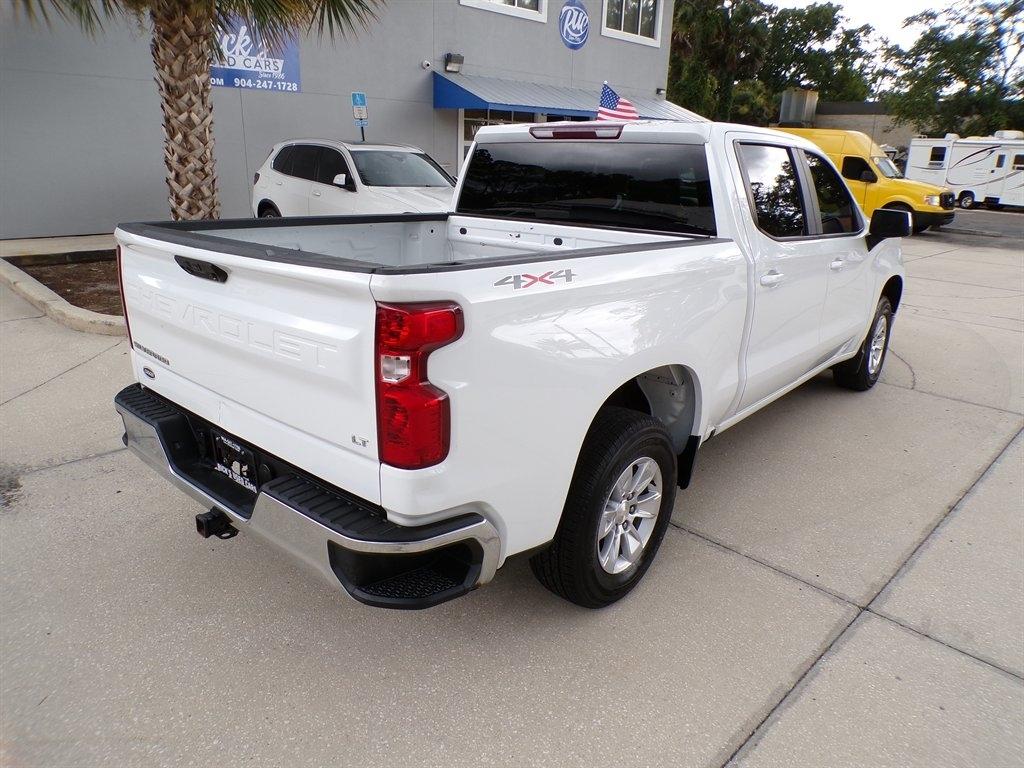 Chevrolet Silverado 1500 4WD Crew Cab 147" LT w/1LT 2022
