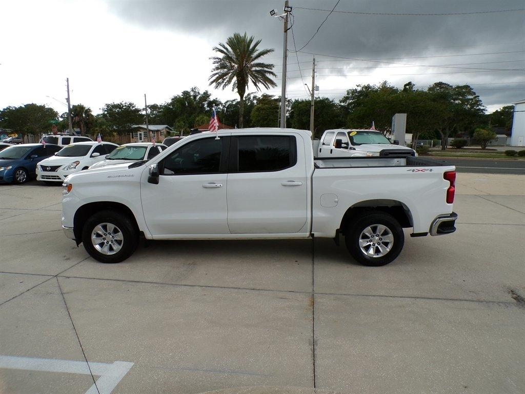Chevrolet Silverado 1500 4WD Crew Cab 147" LT w/1LT 2022