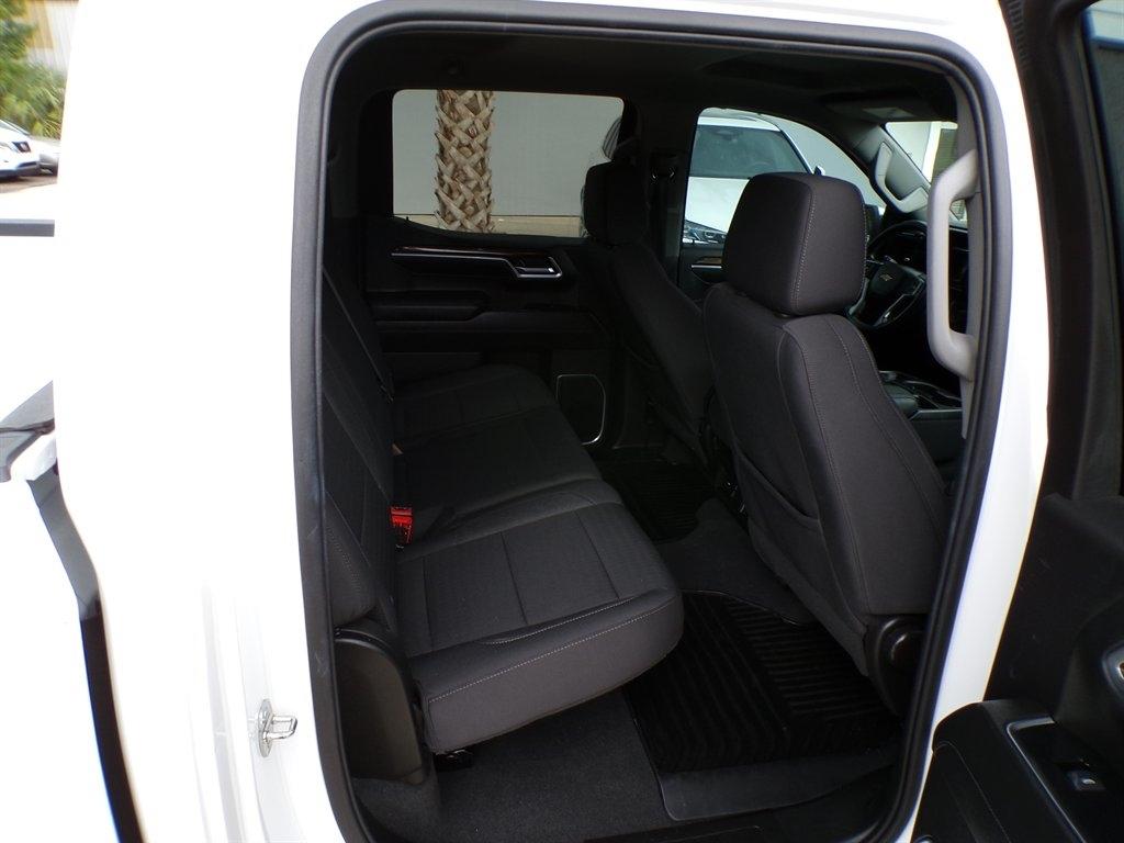 Chevrolet Silverado 1500 4WD Crew Cab 147" LT w/1LT 2022