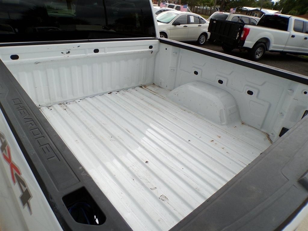 Chevrolet Silverado 1500 4WD Crew Cab 147" LT w/1LT 2022