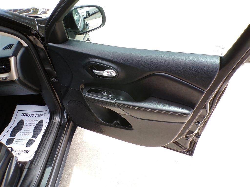 Jeep Cherokee 4WD 4dr Limited 2015