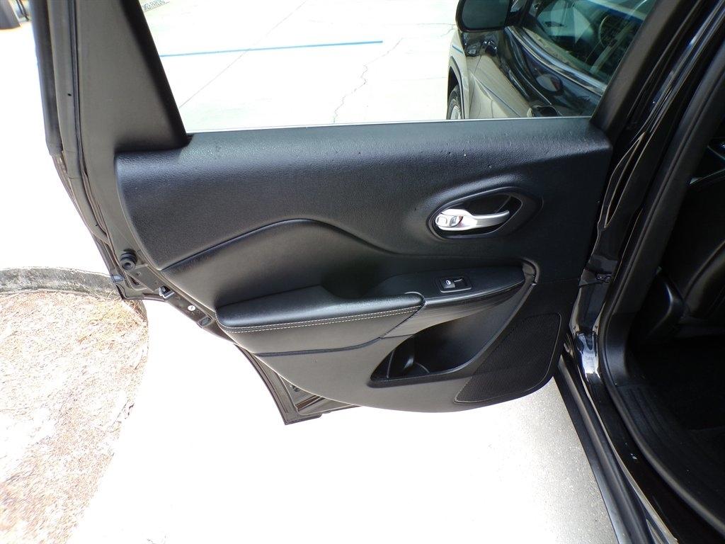 Jeep Cherokee 4WD 4dr Limited 2015
