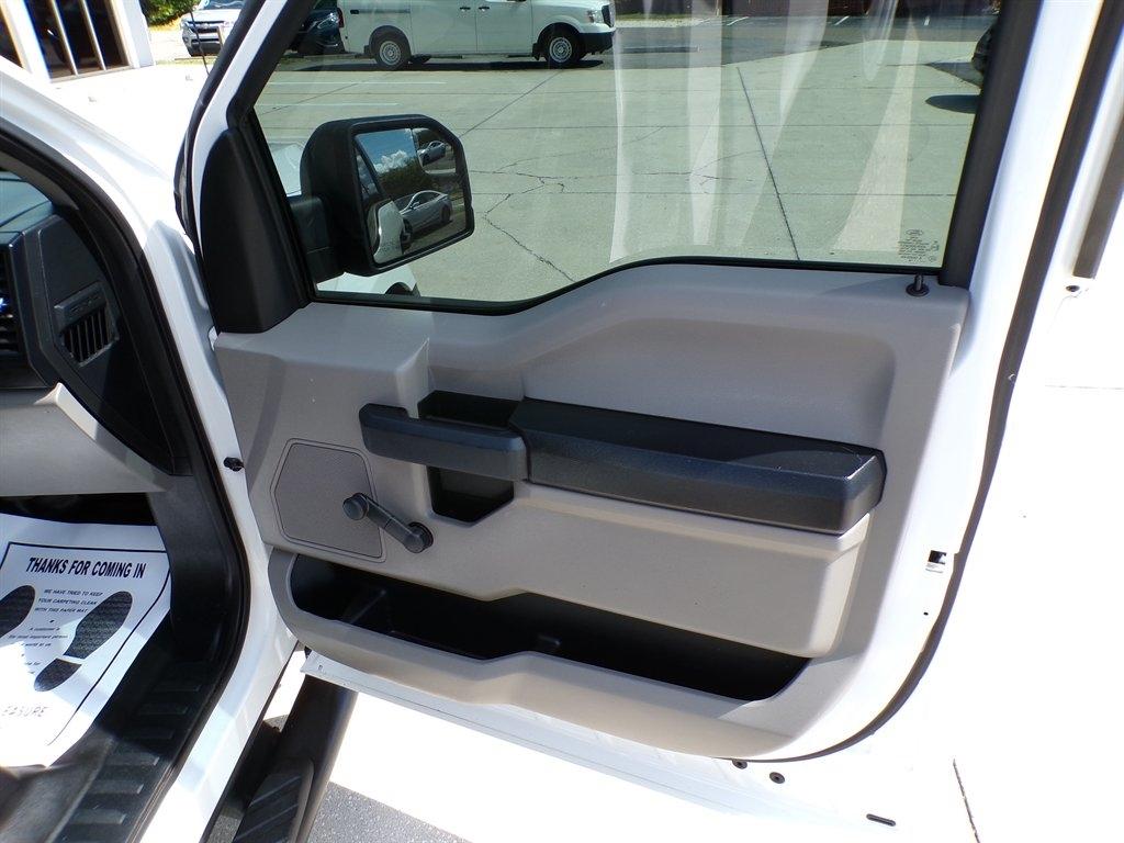 Ford F-150 XLT 2WD Reg Cab 8' Box 2019