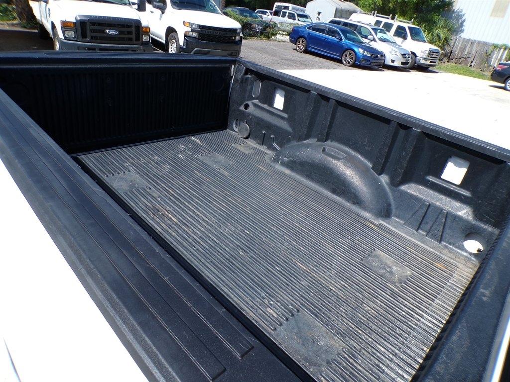 Ford F-150 XLT 2WD Reg Cab 8' Box 2019