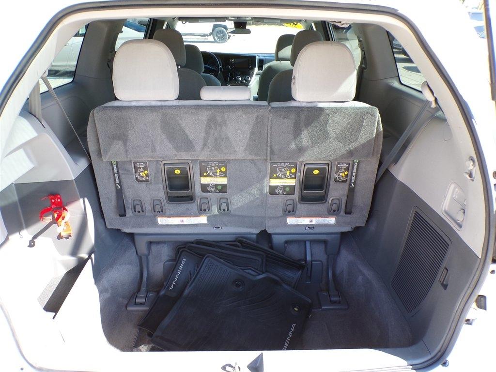 Toyota Sienna L FWD 7-Passenger (Natl) 2018