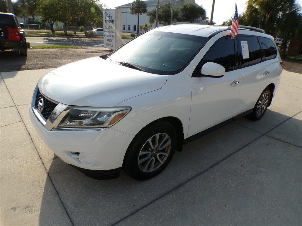 Nissan Pathfinder 2WD 4dr S 2015