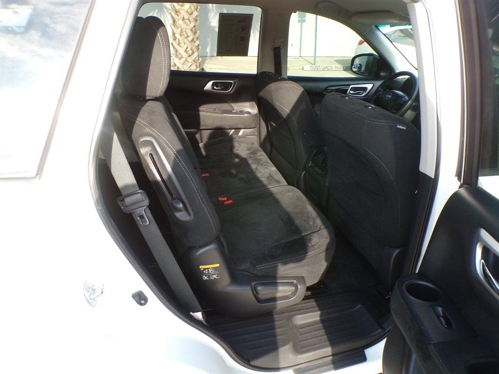 Nissan Pathfinder 2WD 4dr S 2015