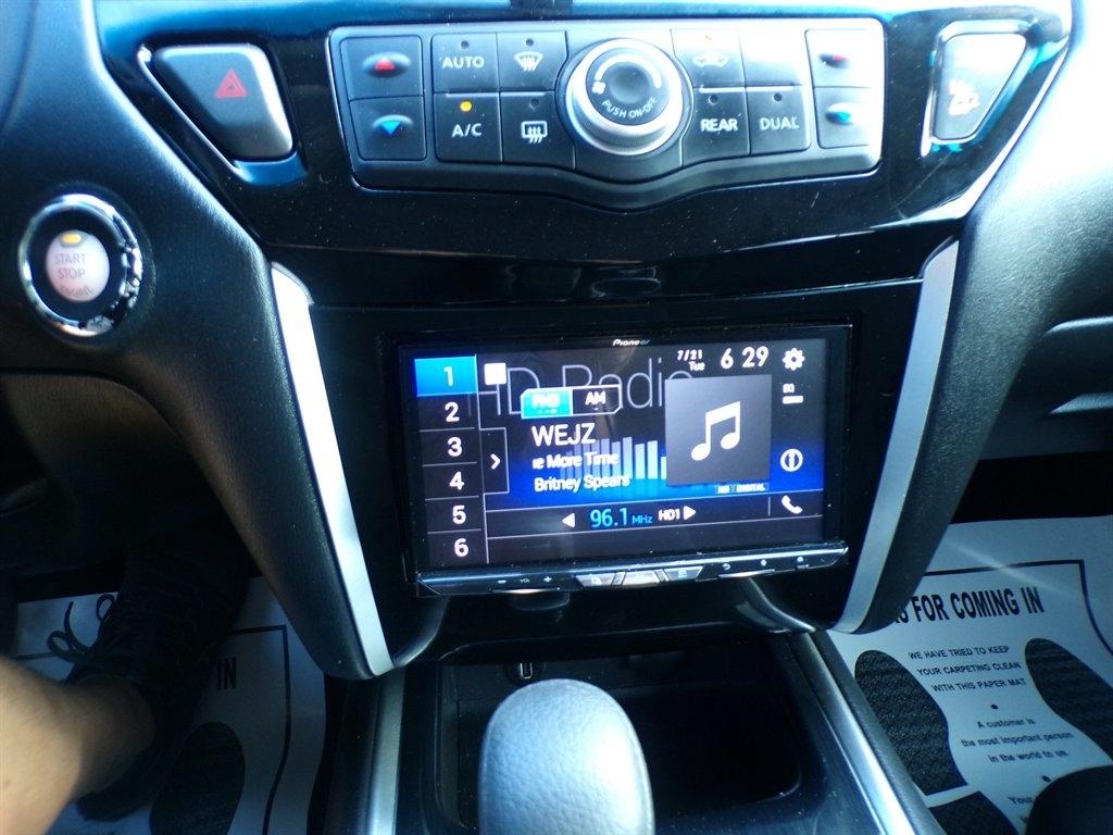 Nissan Pathfinder 2WD 4dr S 2015