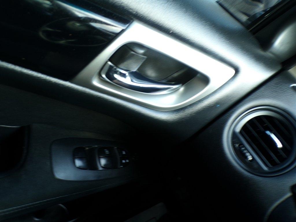 Nissan Pathfinder 2WD 4dr S 2015