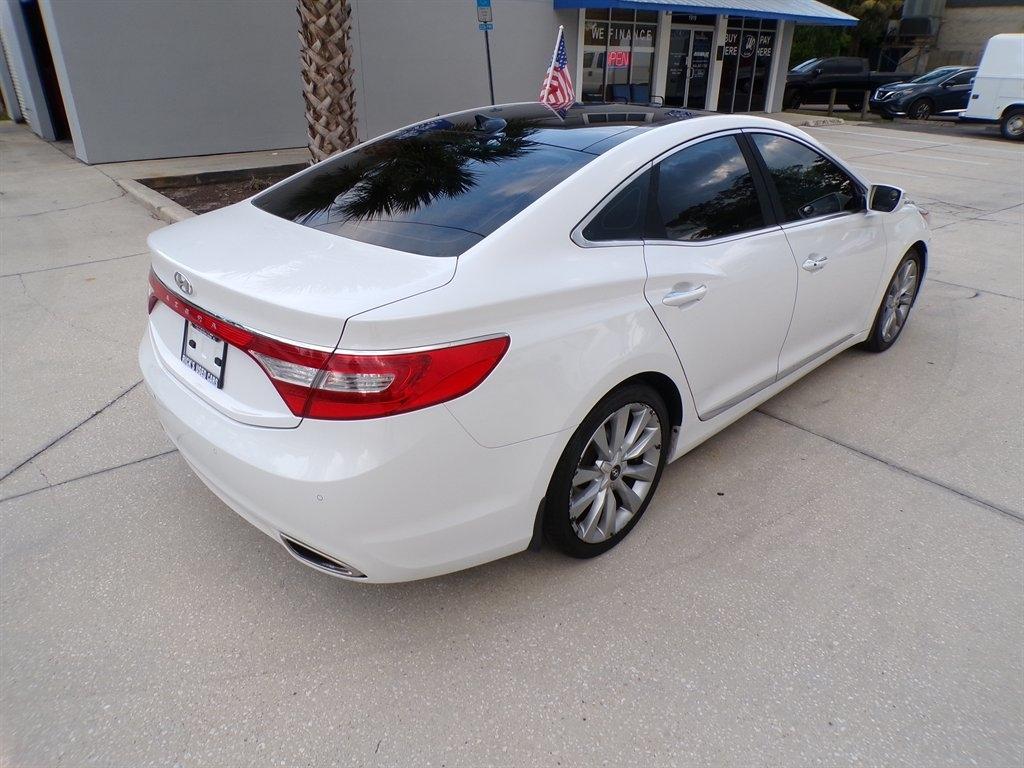Hyundai Azera 4dr Sdn 2012