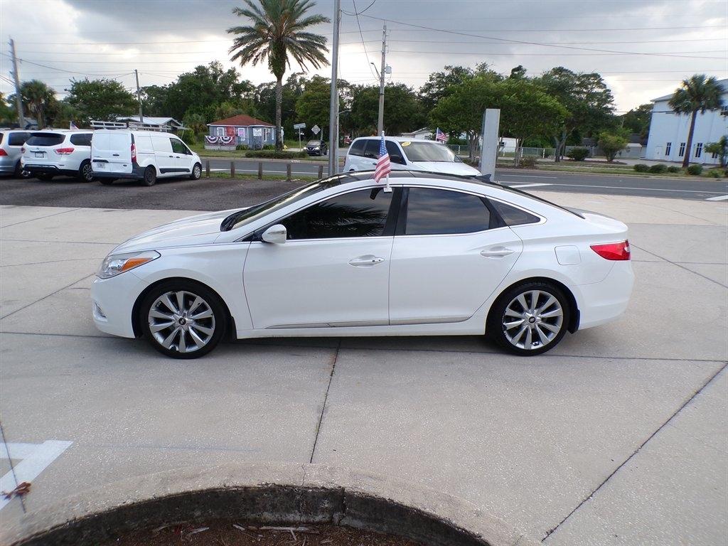 Hyundai Azera 4dr Sdn 2012