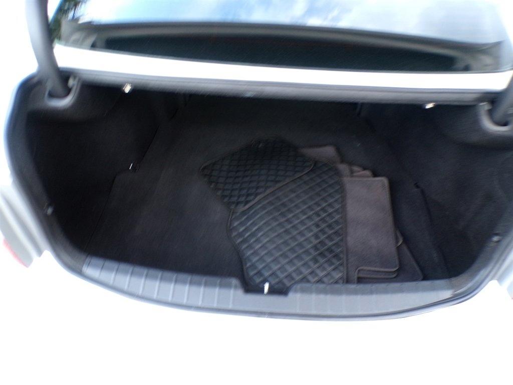 Hyundai Azera 4dr Sdn 2012