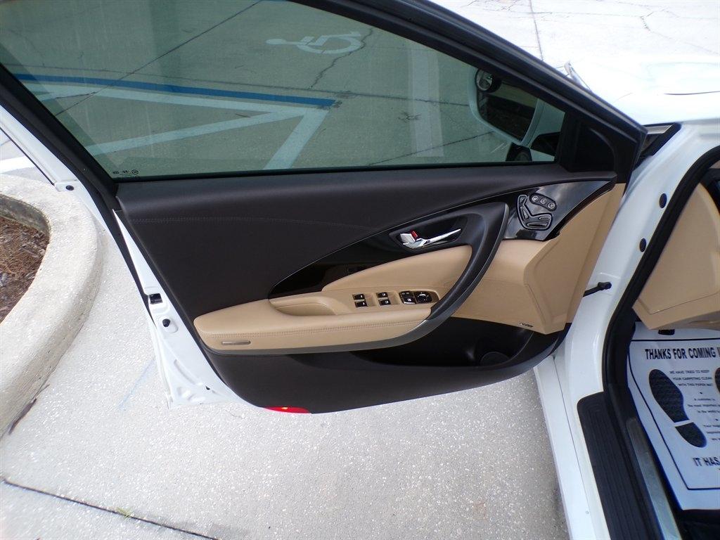 Hyundai Azera 4dr Sdn 2012