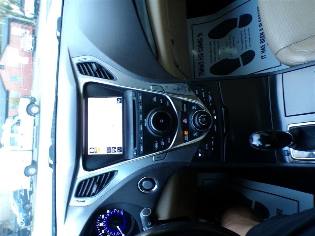 Hyundai Azera 4dr Sdn 2012