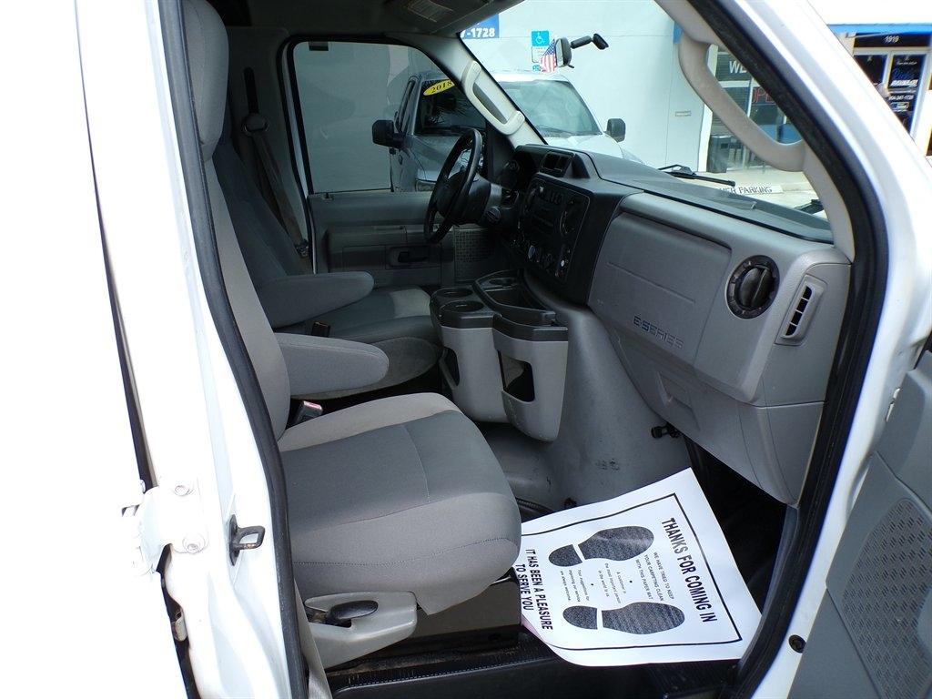 Ford Econoline Cargo Van E-250 Recreational 2013
