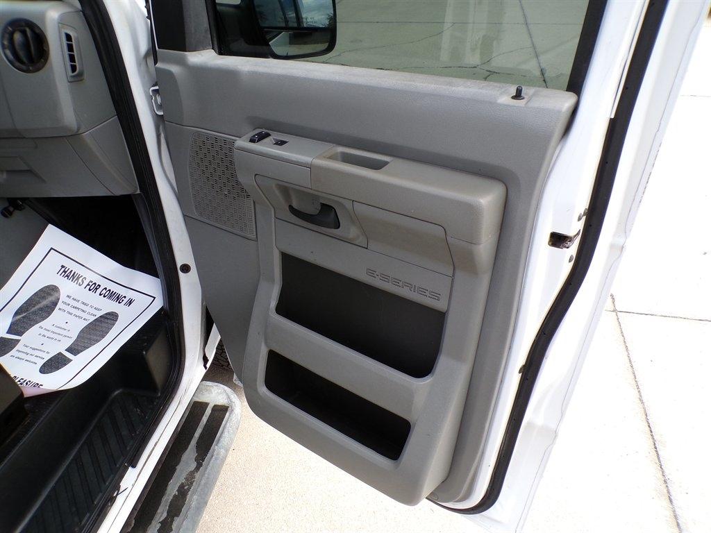 Ford Econoline Cargo Van E-250 Recreational 2013
