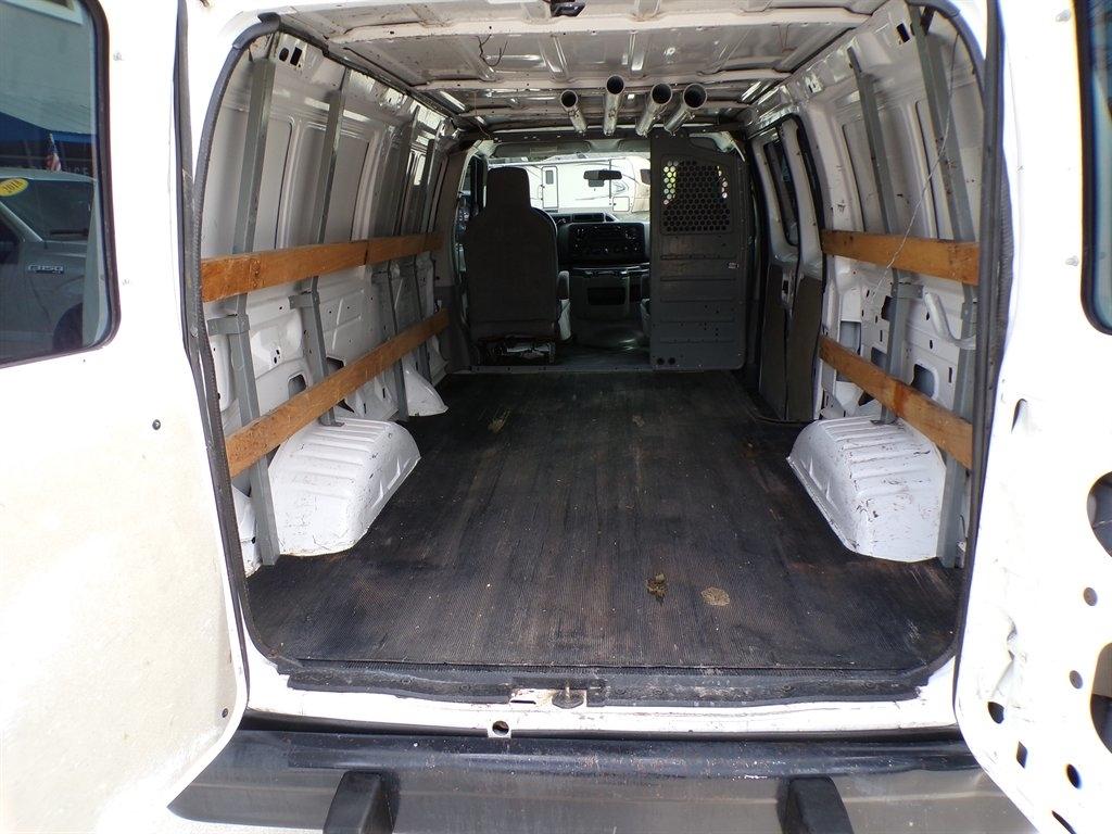 Ford Econoline Cargo Van E-250 Recreational 2013