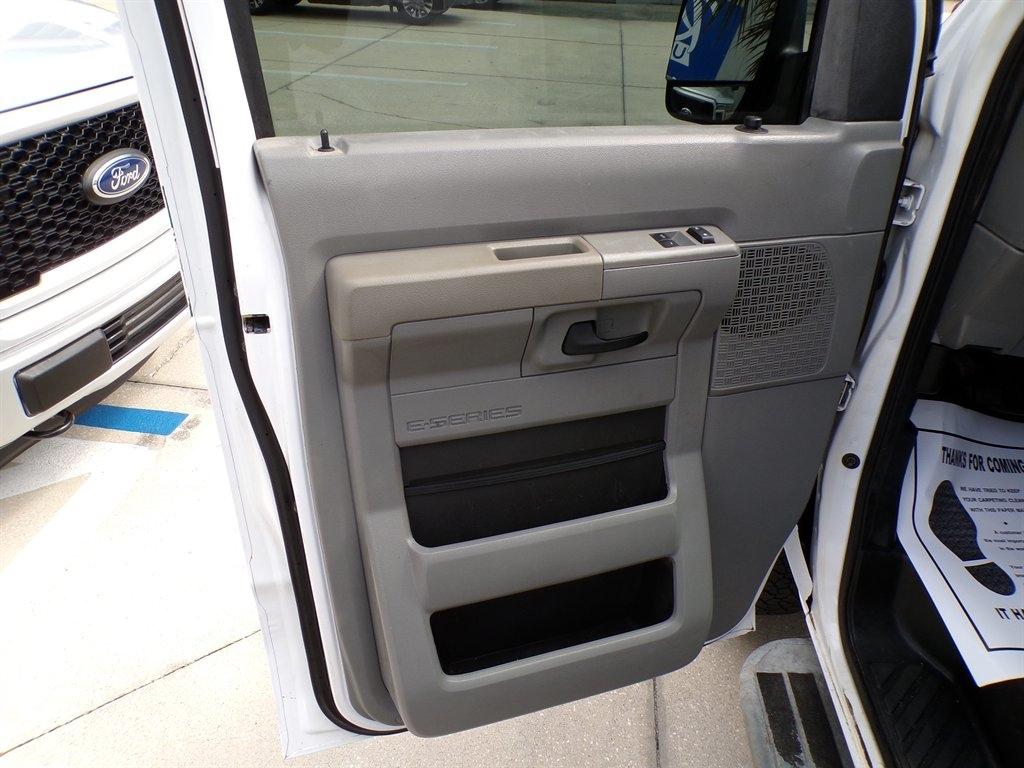 Ford Econoline Cargo Van E-250 Recreational 2013