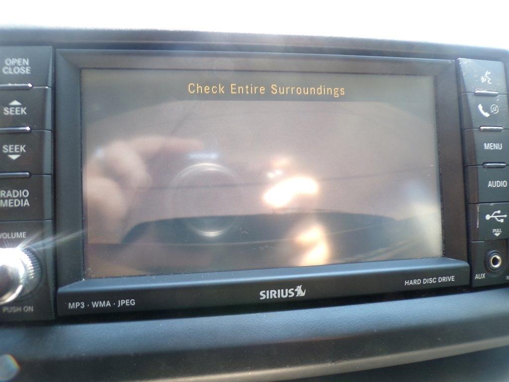 Volkswagen Routan 4dr Wgn SEL 2009