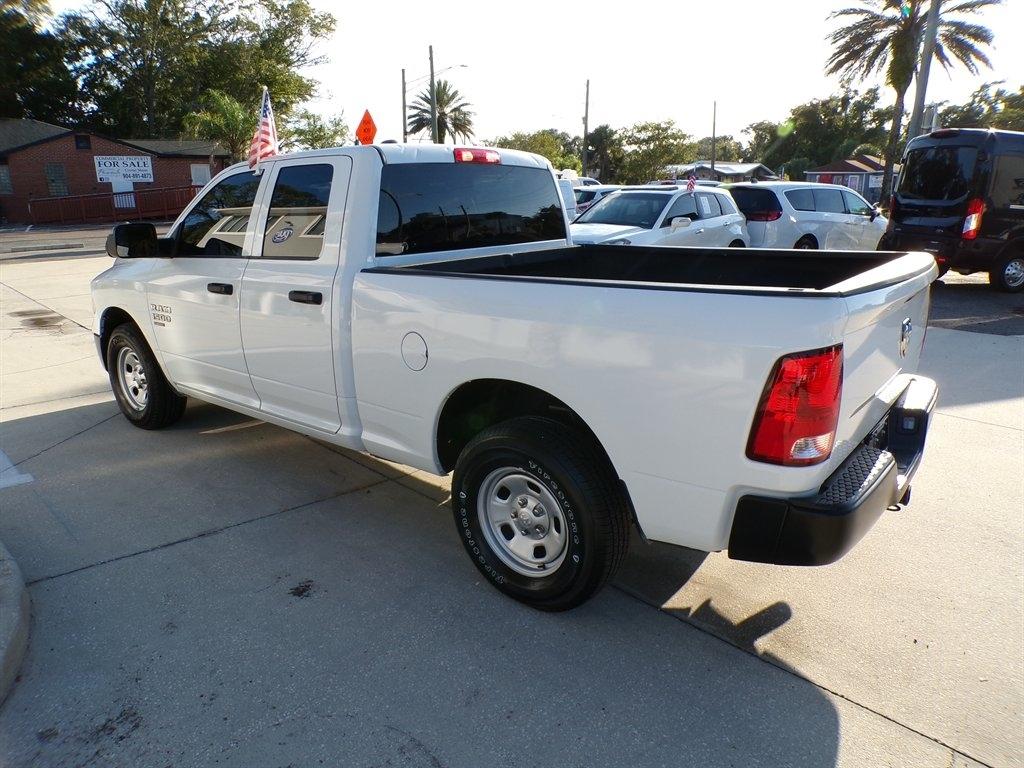 RAM 1500 Classic Tradesman 4x4 Quad Cab 6'4" Box 2023