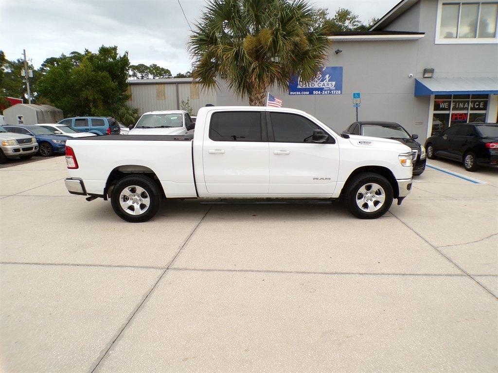 RAM 1500 Big Horn 4x4 Crew Cab 6'4" Box 2022