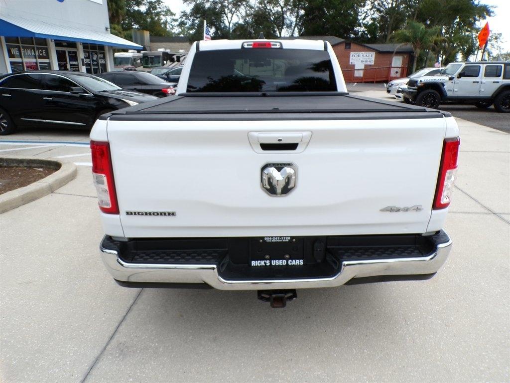 RAM 1500 Big Horn 4x4 Crew Cab 6'4" Box 2022