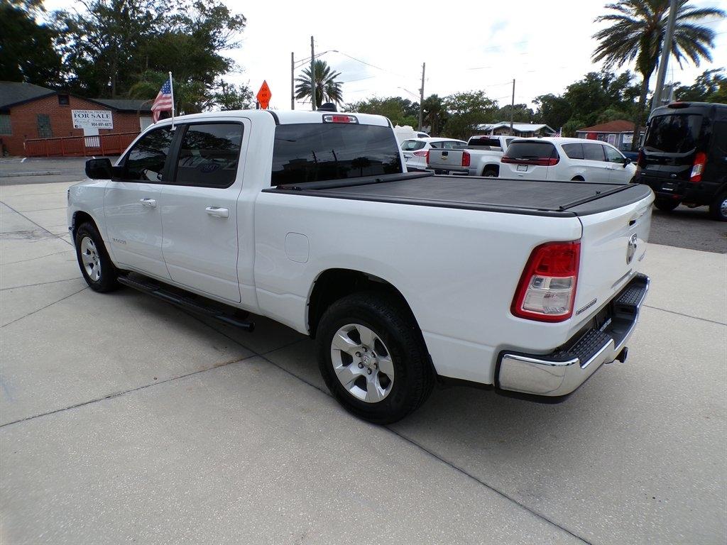 RAM 1500 Big Horn 4x4 Crew Cab 6'4" Box 2022
