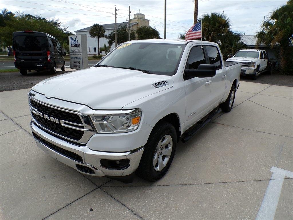 RAM 1500 Big Horn 4x4 Crew Cab 6'4" Box 2022