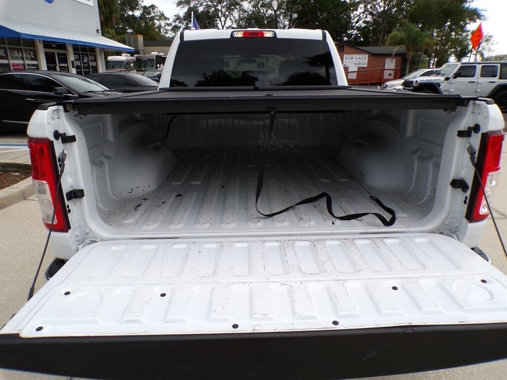 RAM 1500 Big Horn 4x4 Crew Cab 6'4" Box 2022