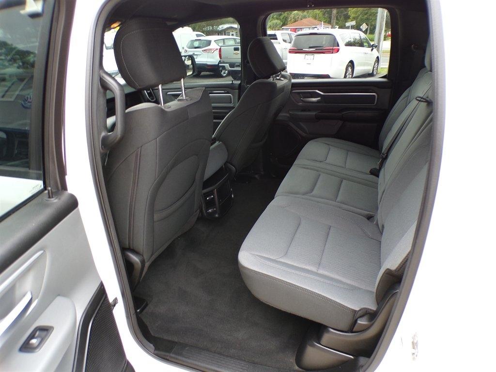 RAM 1500 Big Horn 4x4 Crew Cab 6'4" Box 2022